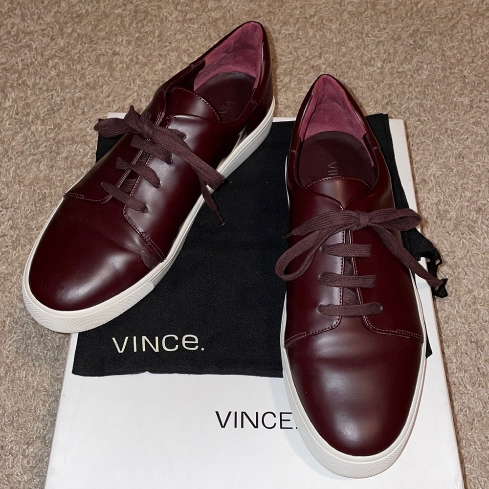 VINCE leather sneakers in Maroon